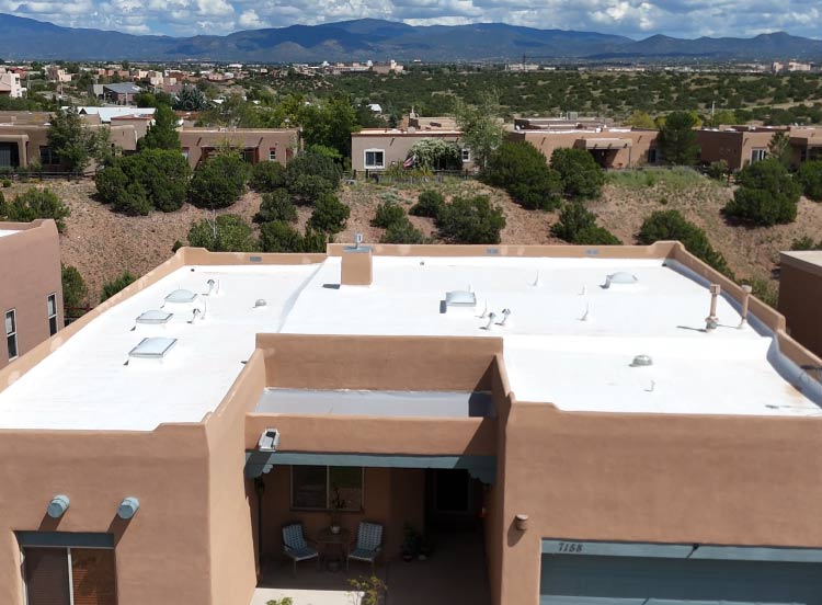 flat roof tpo by the best roofers in santa fe